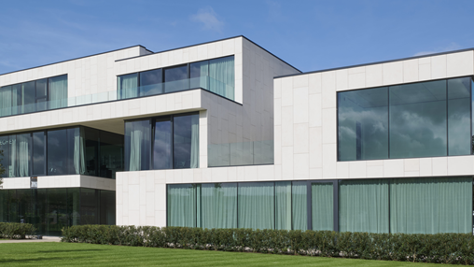 Edmond de Rothschild strengthens its presence in Belgium by opening a new office in Sint-Martens-Latem